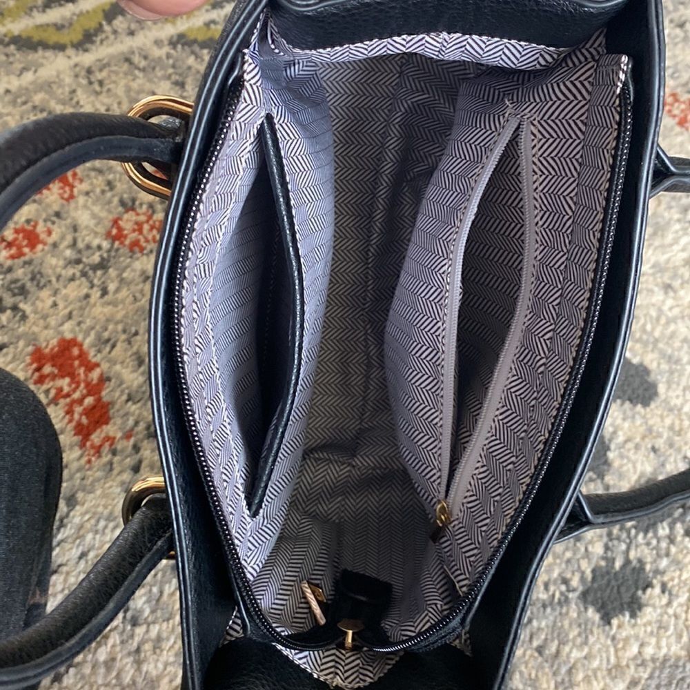 Minimalist Top Handle Structured Bagblack - image 4